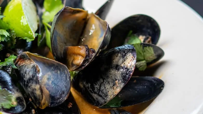 Thai Curry Mussels