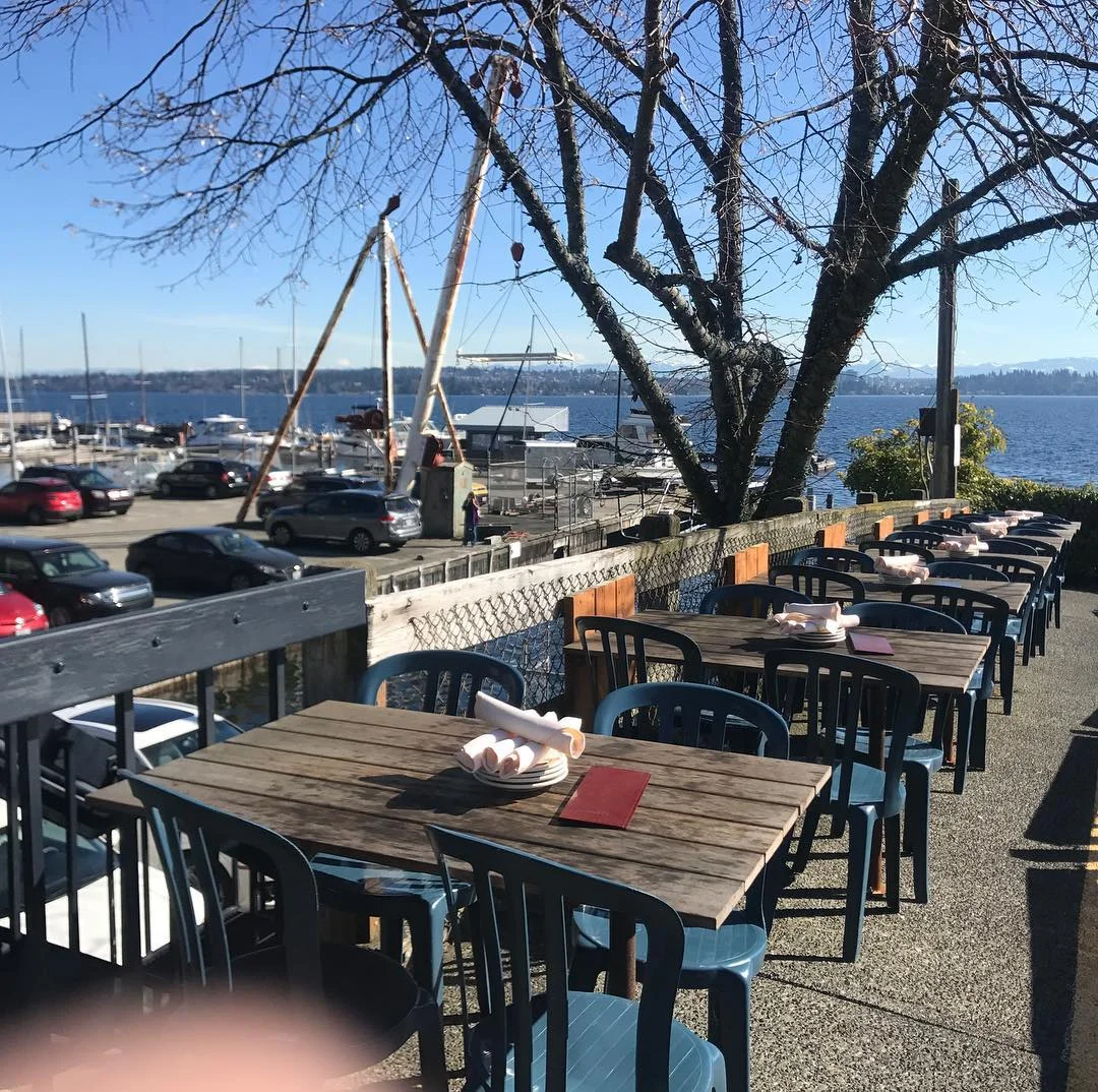 BluWater Bistro