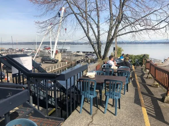 BluWater Bistro