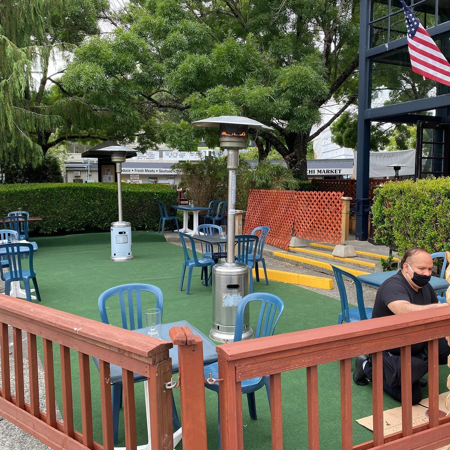 BluWater Bistro
