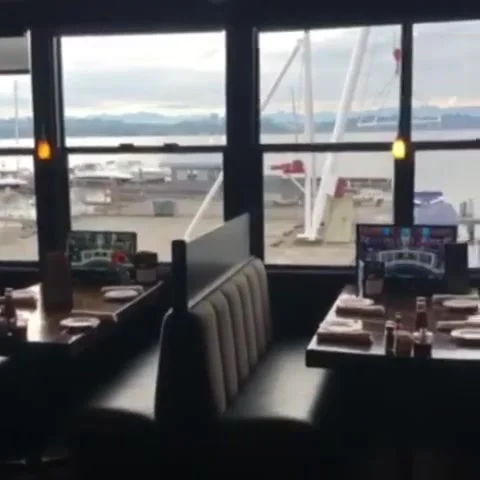 BluWater Bistro