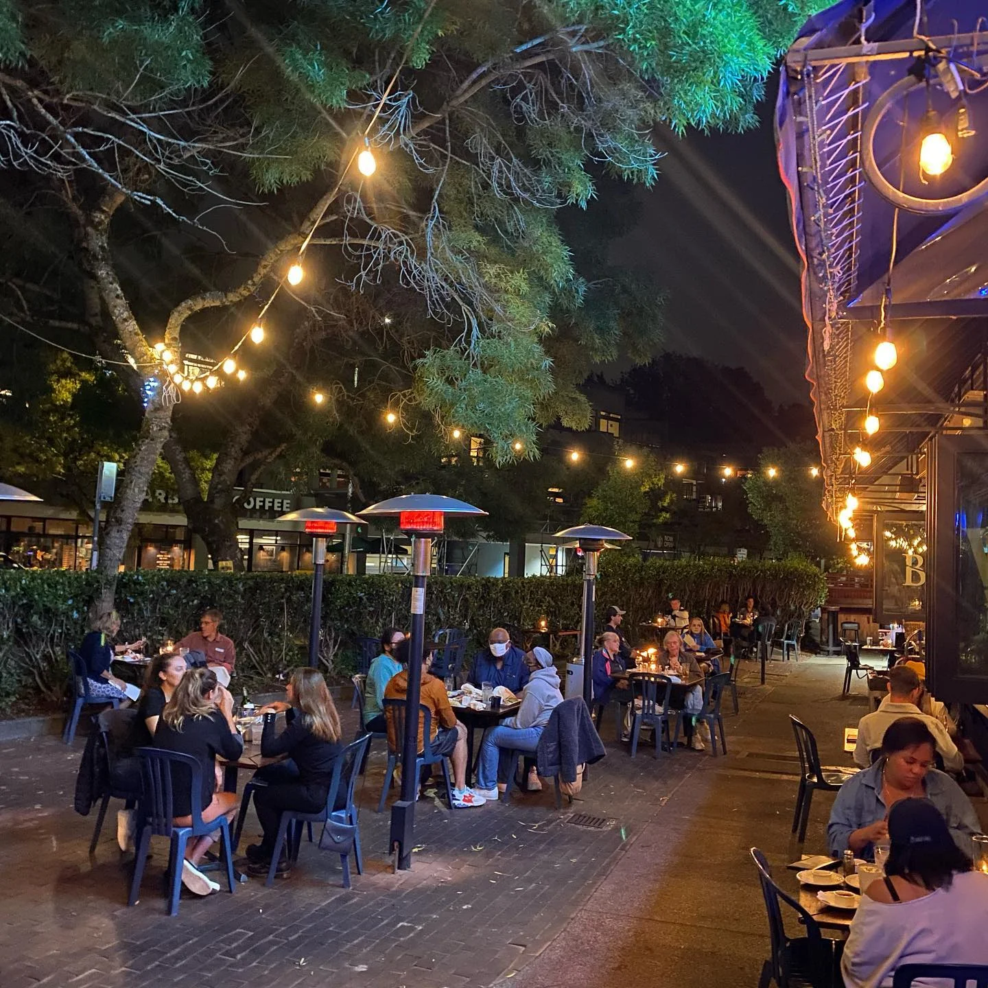 BluWater Bistro