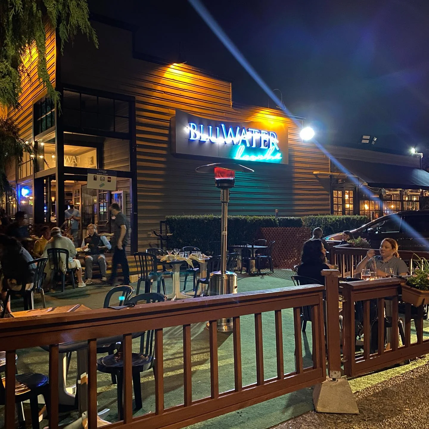 BluWater Bistro