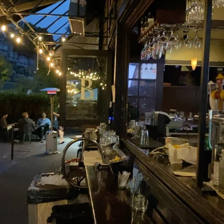 BluWater Bistro
