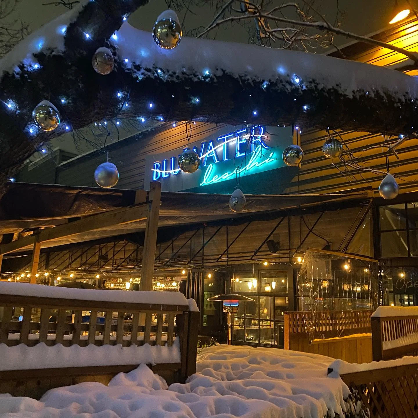 BluWater Bistro