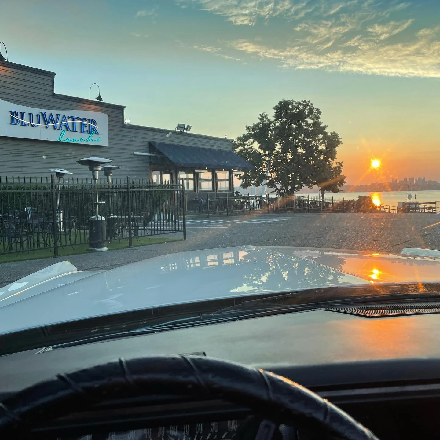 BluWater Bistro
