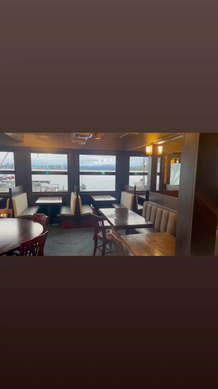 BluWater Bistro