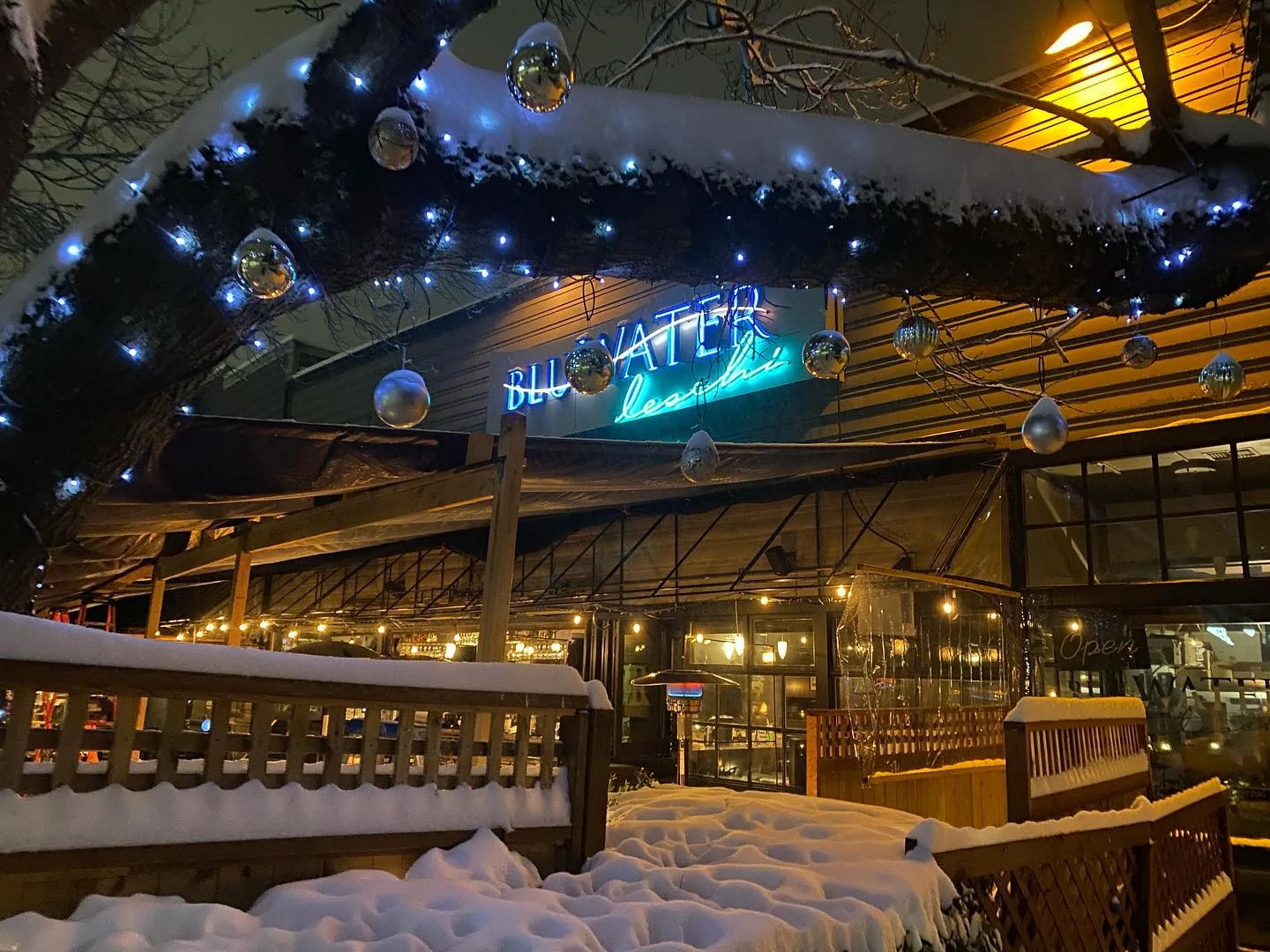 BluWater Bistro