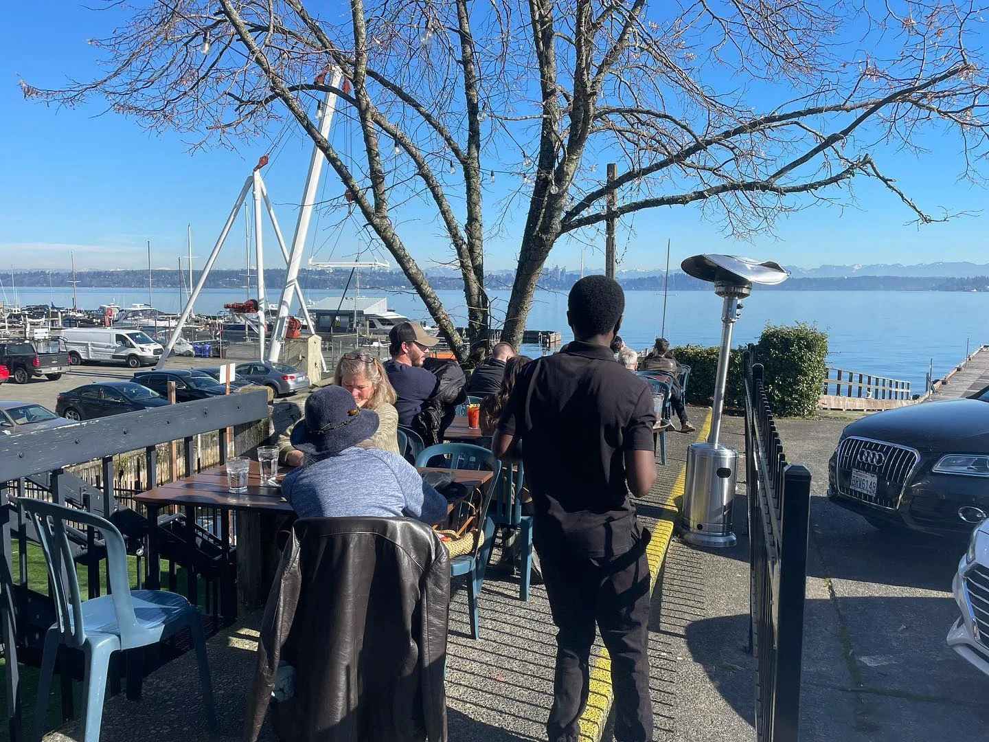 BluWater Bistro