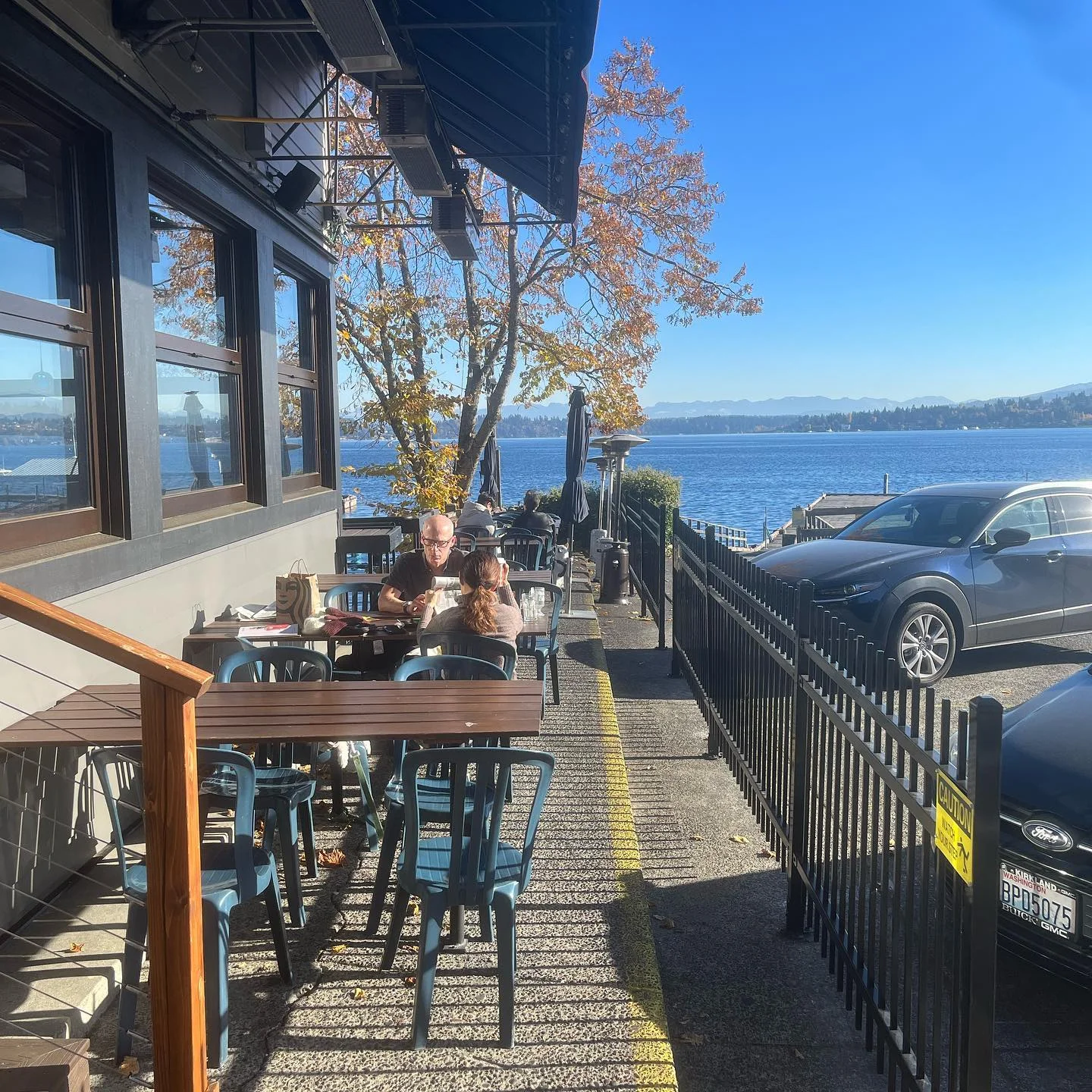 BluWater Bistro