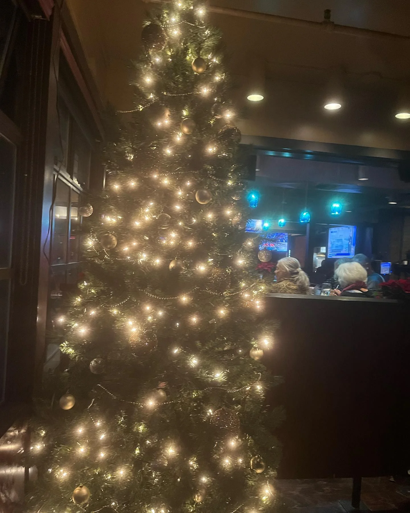 BluWater Bistro