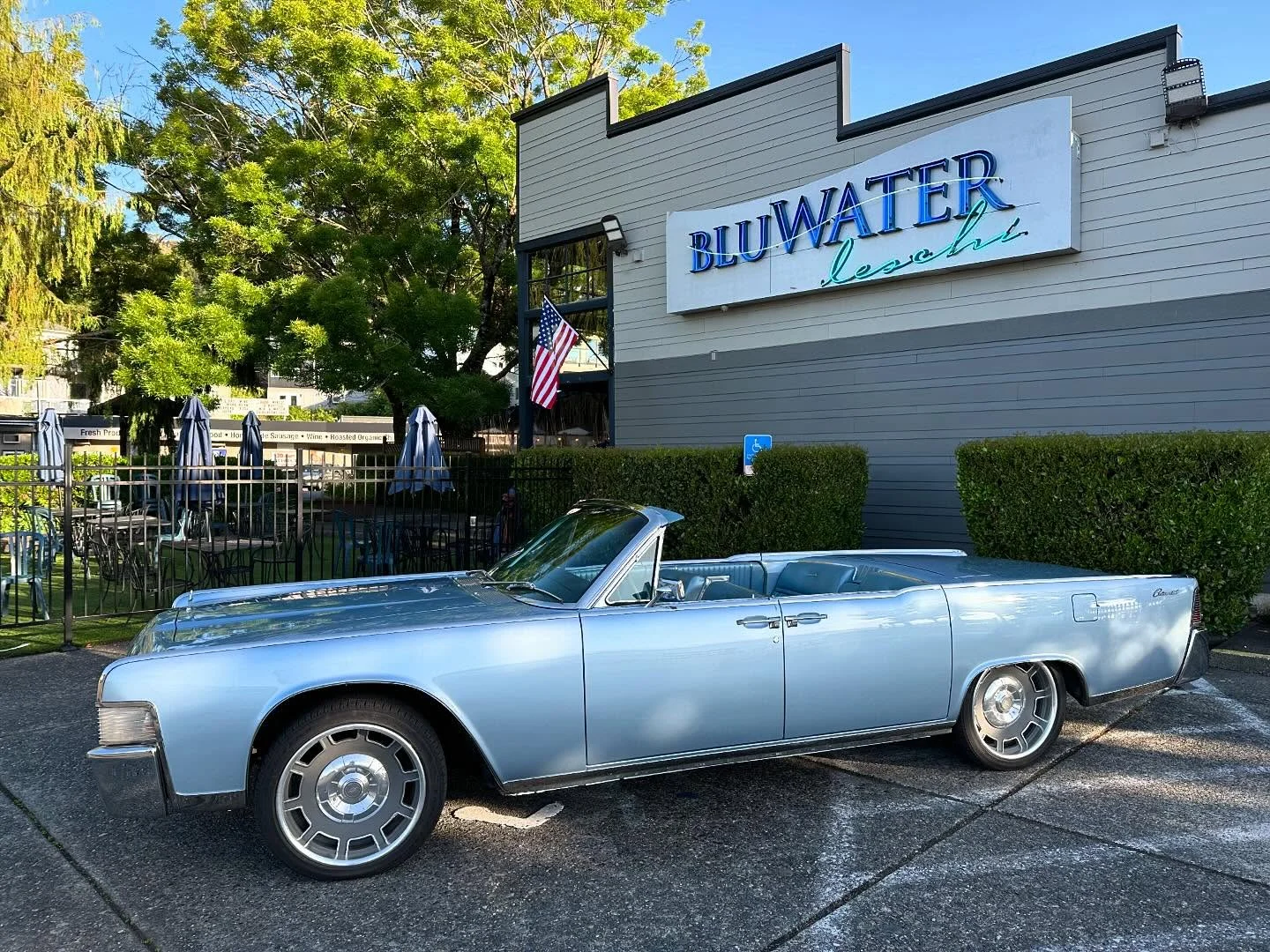 BluWater Bistro