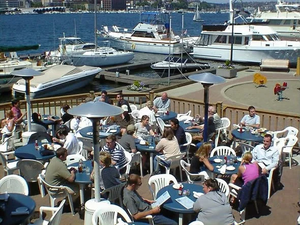 BluWater Bistro